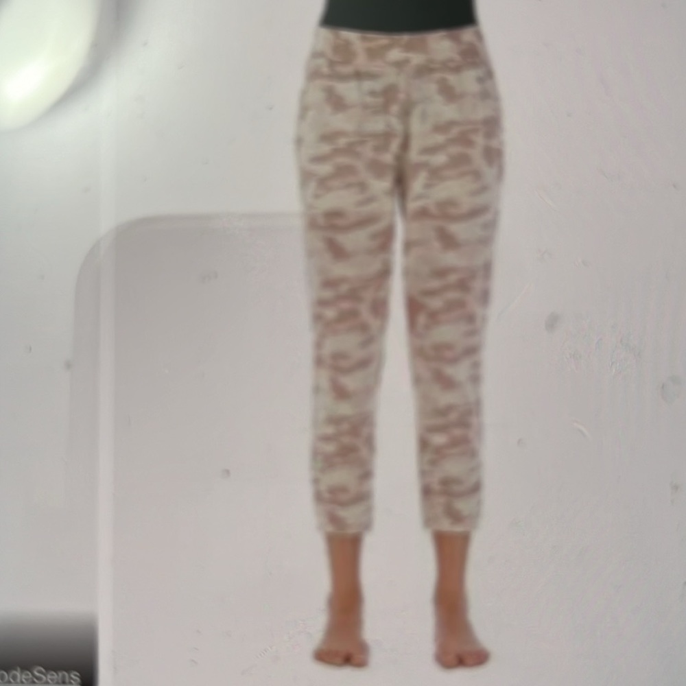 New collection by Bobeau Oatmeal camo large BNWT